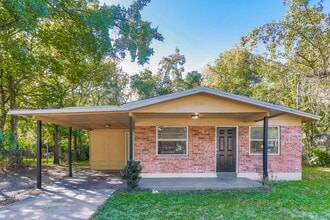 Building Photo - 2966 W 5th St