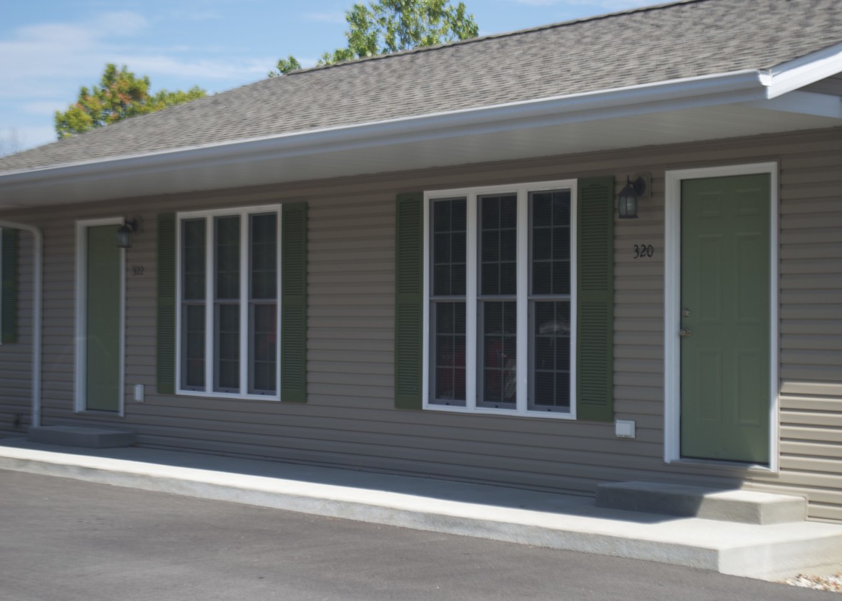 Foto principal - 318 N Ferne Clyffe Rd