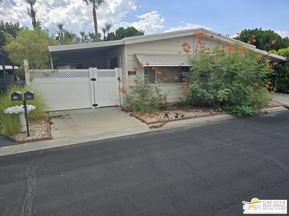 Primary Photo - 329 San Domingo Dr