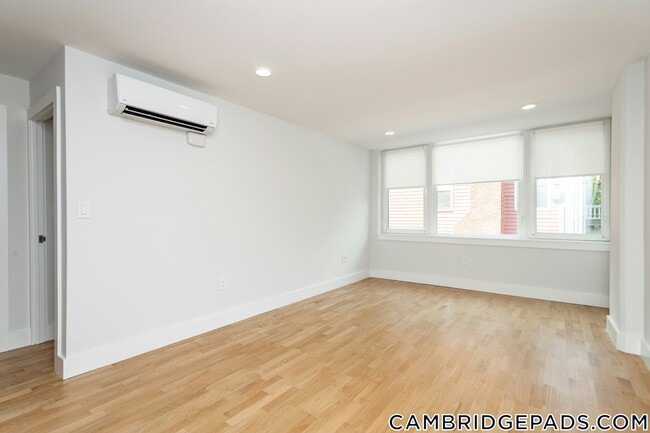 Foto del edificio - 334 Harvard St