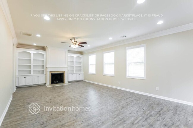 Building Photo - 642 Ivy Chase Loop