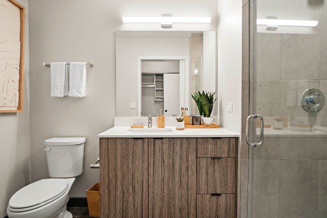 Foto del edificio - 4693 N Broadway