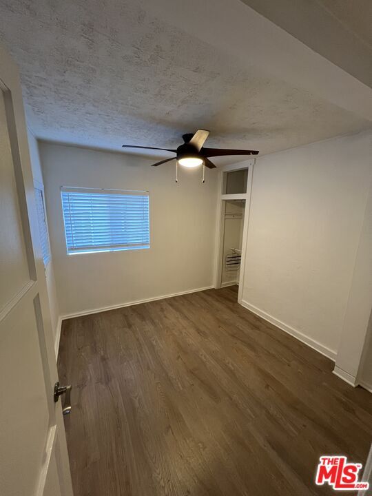 Foto del edificio - 2409 Cabot St