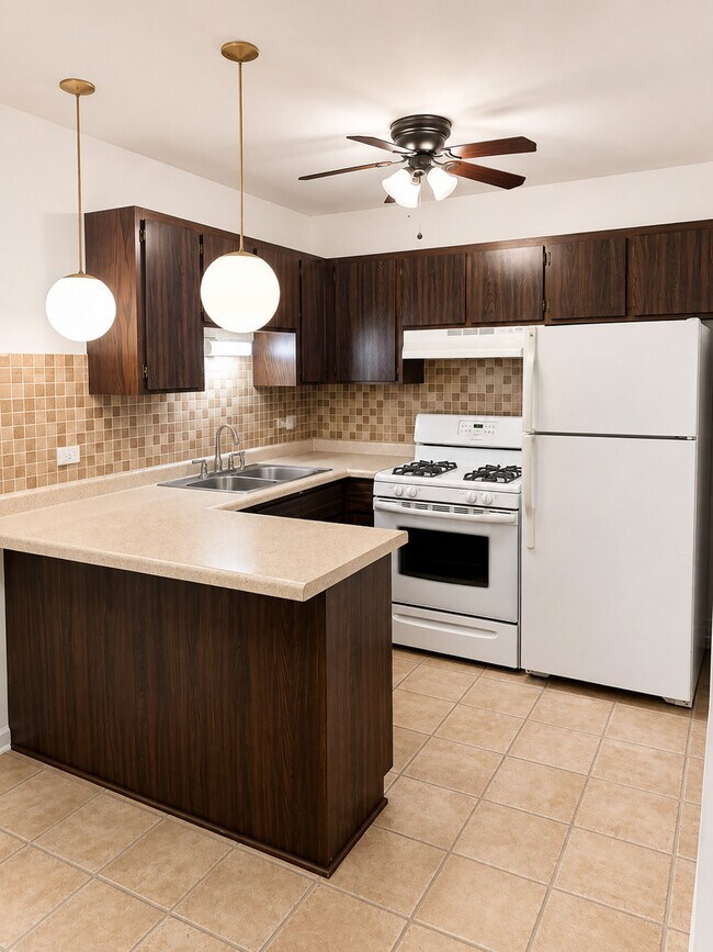 Foto del edificio - 5733 W 103rd St