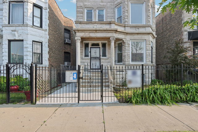 Building Photo - 3220 W Polk St