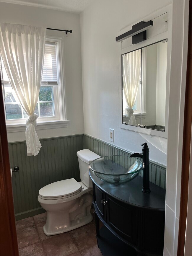 Foto del edificio - 510 Maple Dr