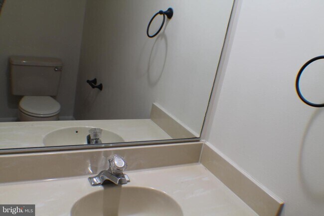 Foto del edificio - 8066 Sky Blue Dr