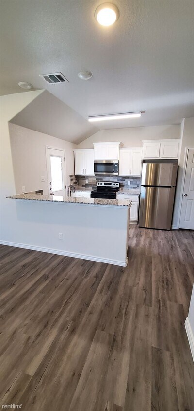 Primary Photo - 3 br, 2 bath Duplex - 115 Appalachian Trail A