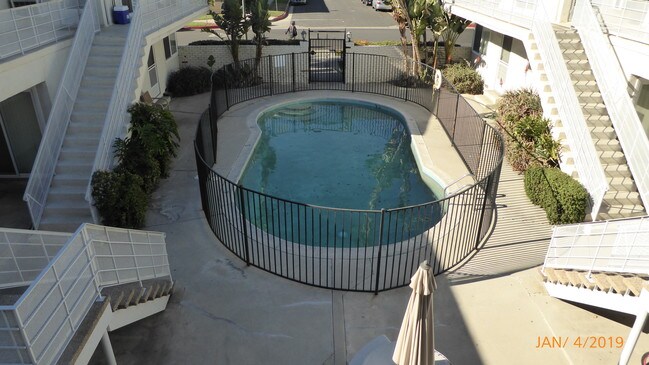 Foto del edificio - 8428 Amigo Ave