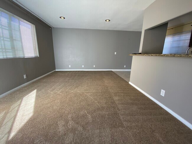 Living room - 3731 37th St