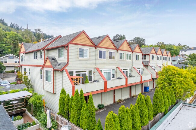 Exterior - 5202-5230 SW View Point Ter