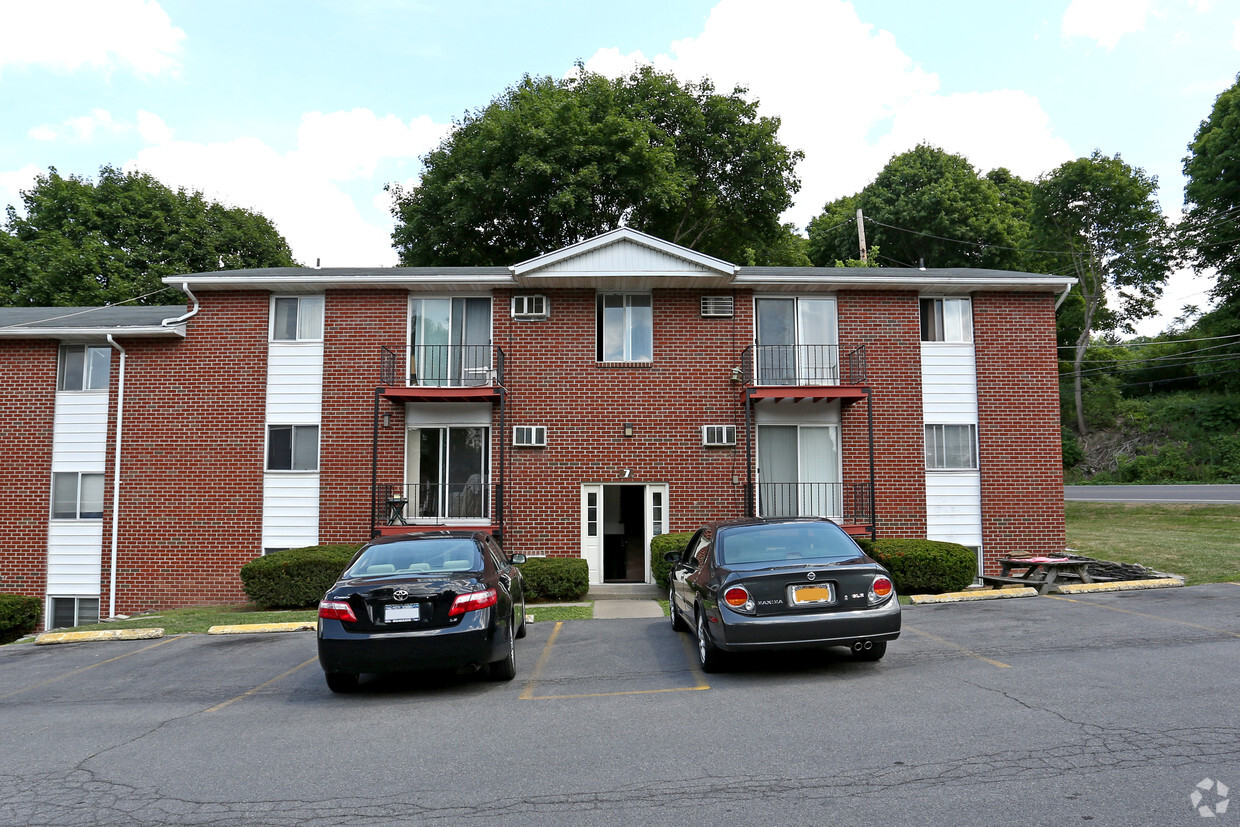 Primary Photo - Camillus Villager Apartments