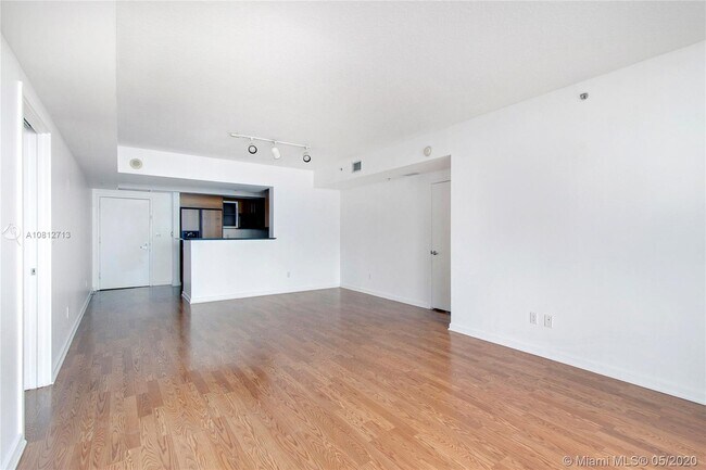 Building Photo - 325 S Biscayne Blvd