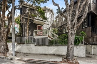 Building Photo - 308 Roosevelt Way