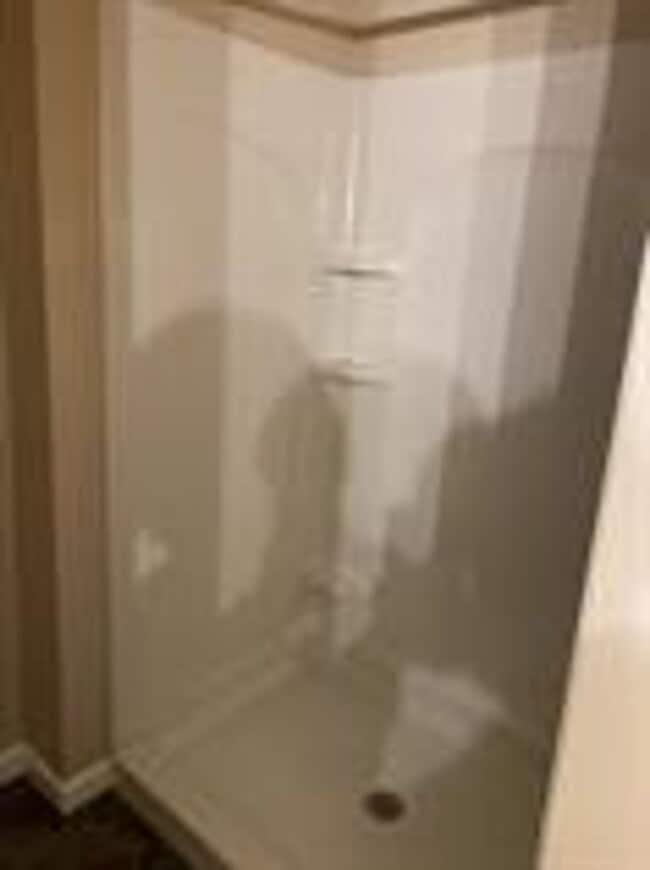Building Photo - Lovely 4 Bedroom 3 Bath home in Hurricane WV