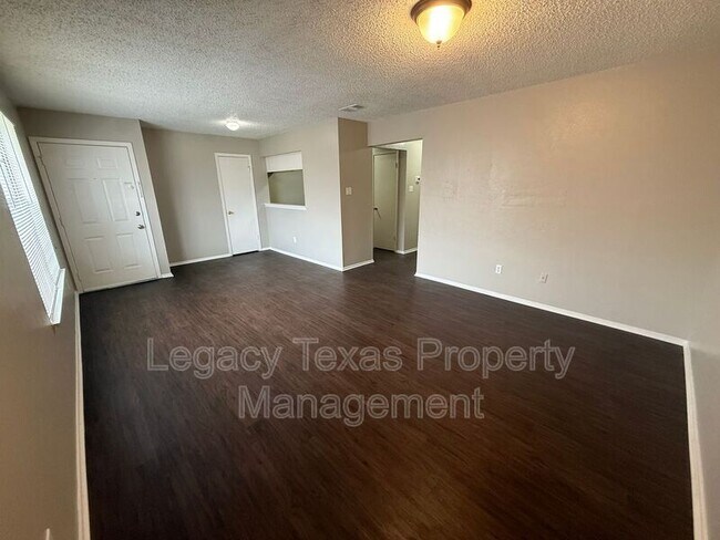 Foto del edificio - 1704 Short St