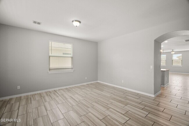 Foto del edificio - 14760 Sam Garcia Ave