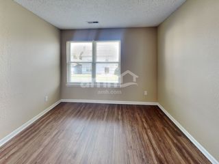 Foto del edificio - 6032 Draycott Dr