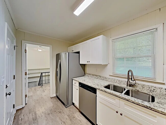 Foto del edificio - 847 Howard Ct SW