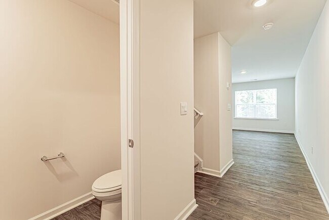 Foto del edificio - Brand New Townhouse in Spartanburg