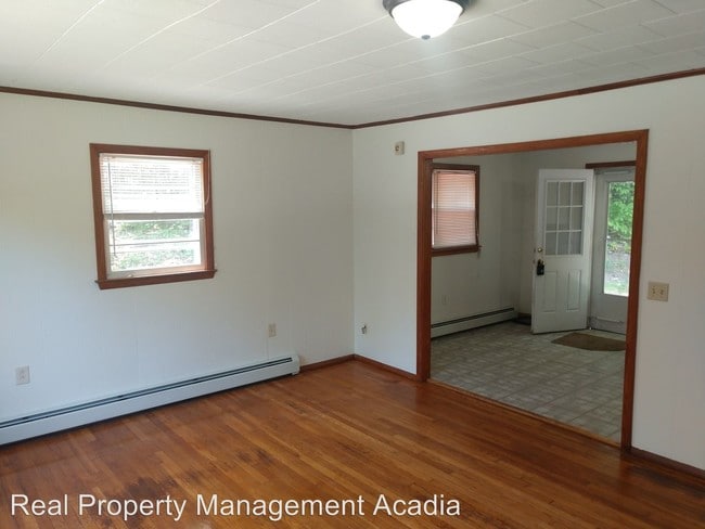 Building Photo - 2 br, 1 bath House - 1558 Stillwater Ave.