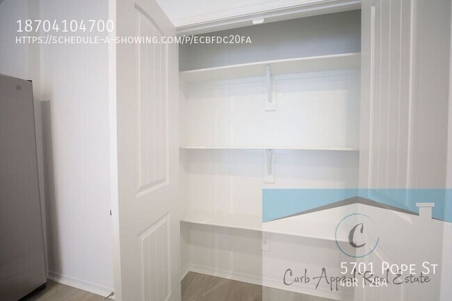 Foto del edificio - 5701 Pope St