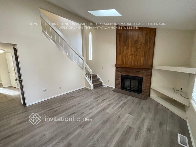 Foto del edificio - 19382 E Buchanan Pl