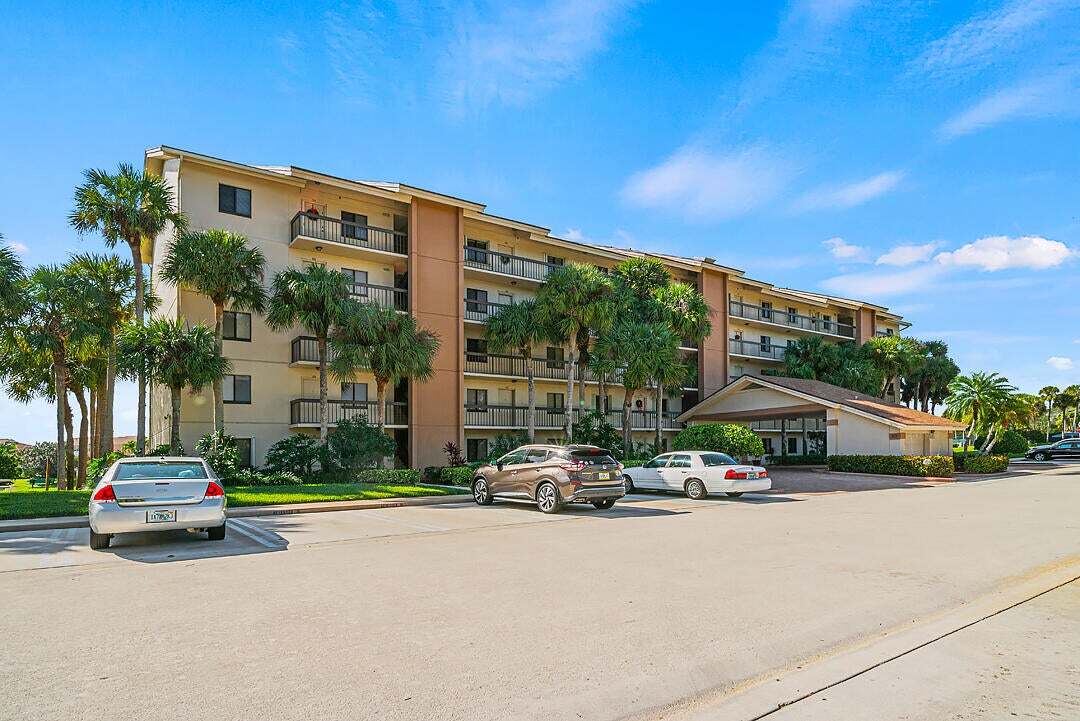 501 Seafarer Cir Unit 103, Jupiter, FL 33477 Condo for Rent in