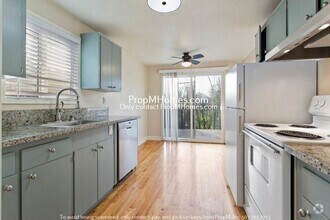 Building Photo - 5855 SW Oleson Rd