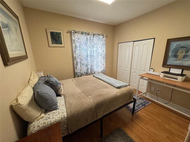 Foto del edificio - 1464 SW 28th Ave