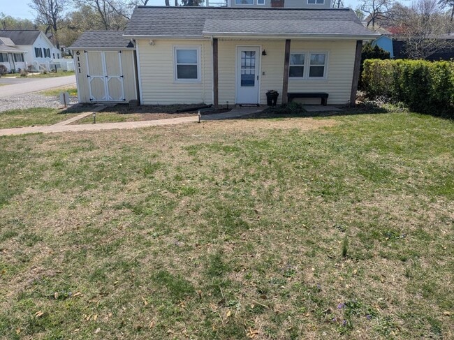 Foto del edificio - 6111 Fairview Dr