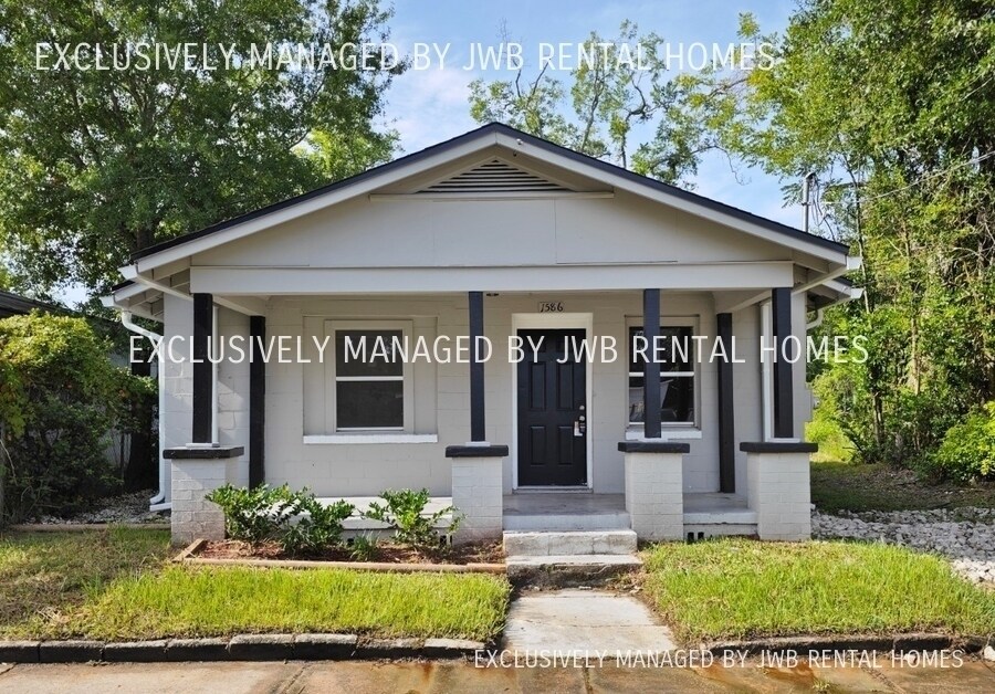 Foto principal - 1586 W 17th St