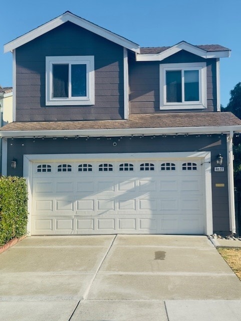 Building Photo - 4627 Rousillon Ave