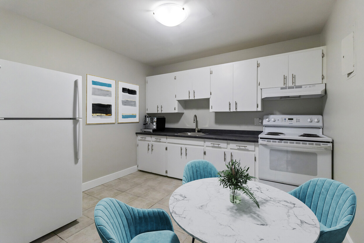 Photo principale - 495 Elmwood Drive