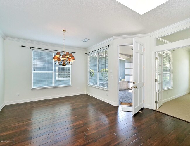 Foto del edificio - 6548 Burnham Cir
