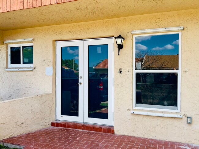 Foto del edificio - 53 NW 109th Ct