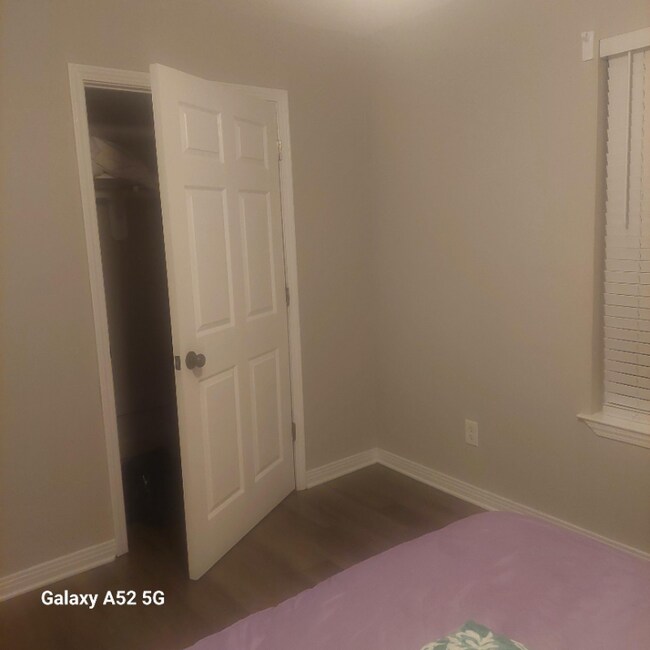 Foto del edificio - 2834 Godwin Ln