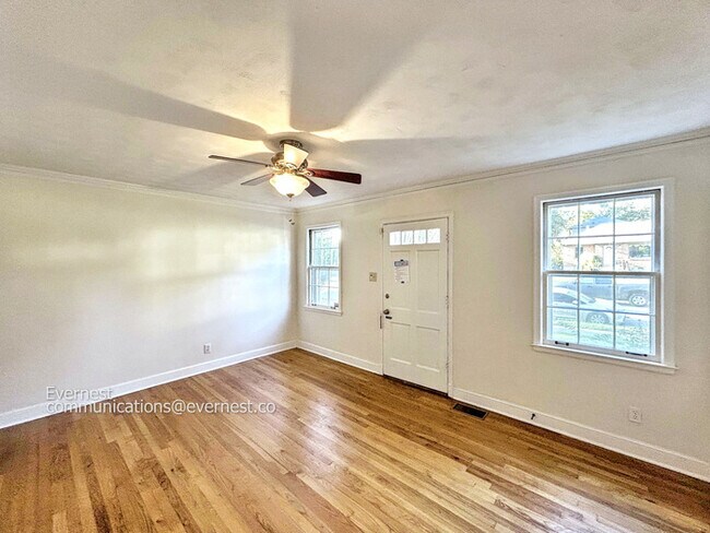 Foto del edificio - 3563 Aurora Cir