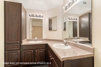 Building Photo - 2400 Spring Rain Dr