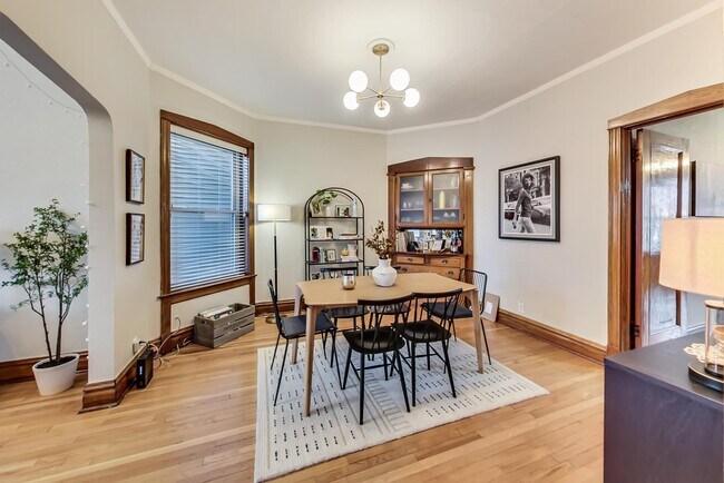 Foto del edificio - 3746 N Hermitage Ave