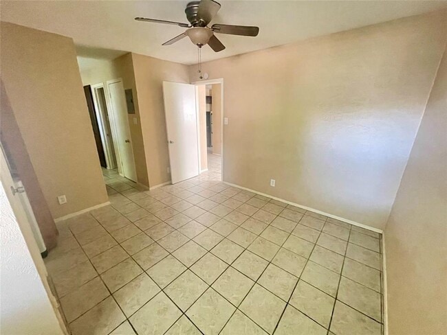 Building Photo - 4405 Avenue A
