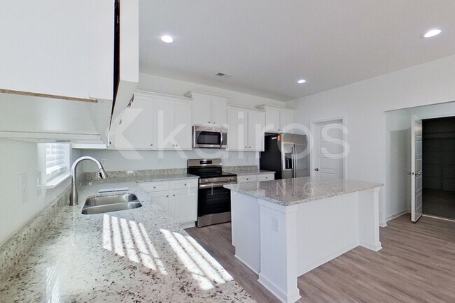 Foto del edificio - 143 English Oak Ln