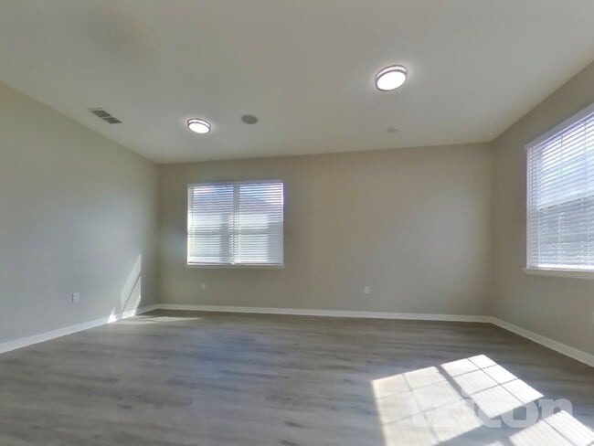 Building Photo - 168 Blackstone Creek Rd