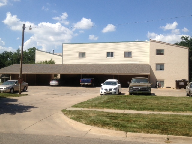 Building Photo - 2500 S 10th St