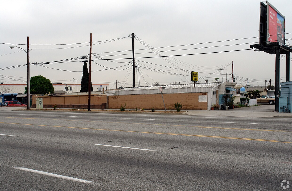 Primary Photo - El Gardena Park
