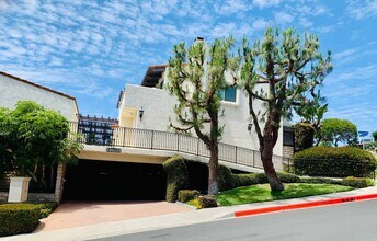 Building Photo - 33901 Mariana Dr