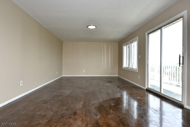 Foto del edificio - 633 5th St