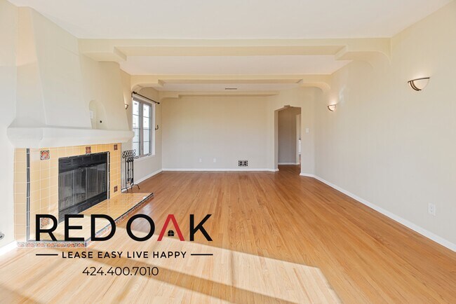 Foto del edificio - ~2 Weeks FREE~ Phenomenal Three Bedroom wi...