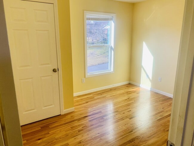 Foto del edificio - 1 Brad St