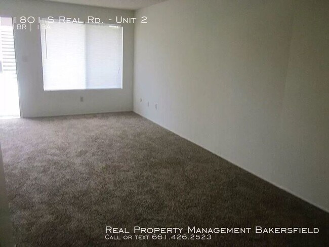 Building Photo - 1801 S Real Rd